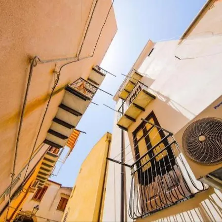 Ferienhaus Tower Sea View Cefalù